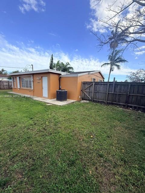 HMSTD LAKE PARK HOMES - Residential