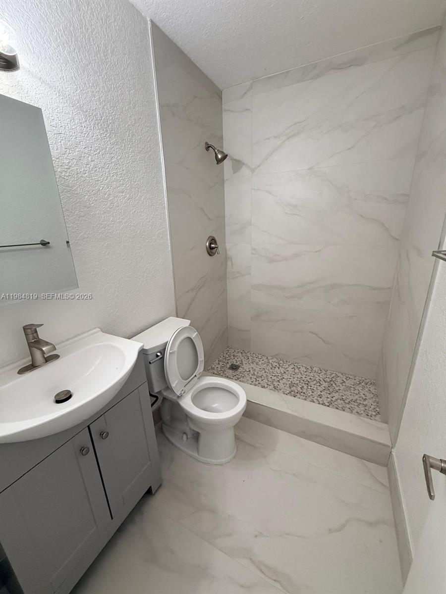 HMSTD LAKE PARK HOMES - Residential