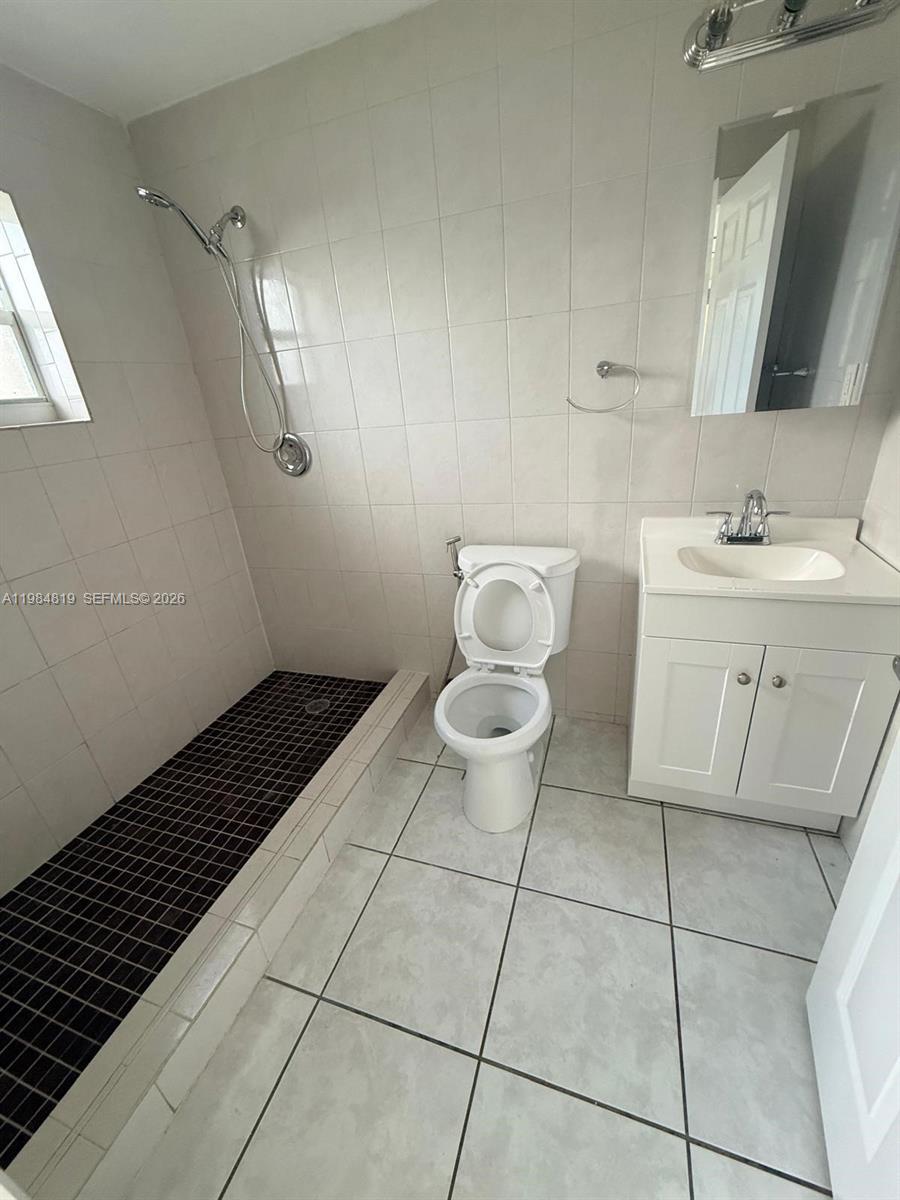 HMSTD LAKE PARK HOMES - Residential