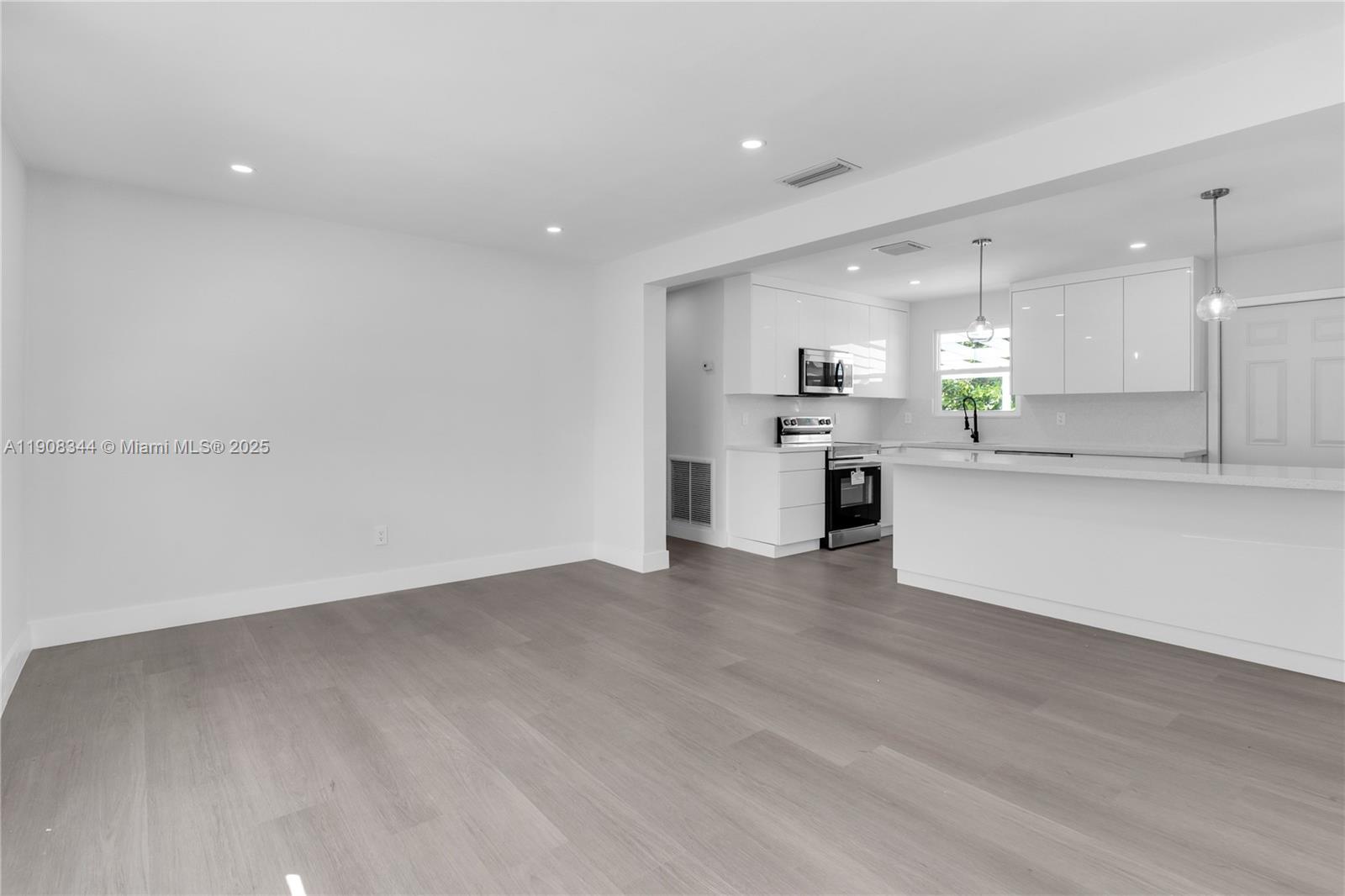 BEL-AIRE HOMES 1ST ADDN - Residential