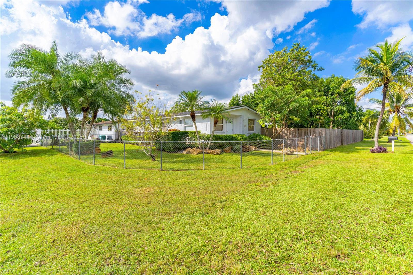 BEL-AIRE HOMES 1ST ADDN - Residential