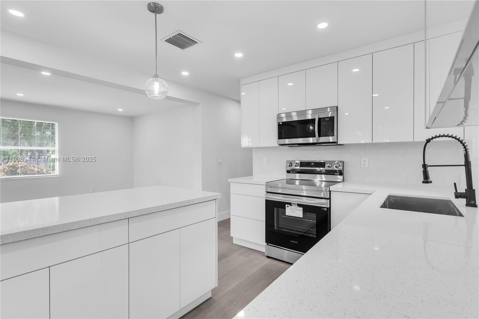 BEL-AIRE HOMES 1ST ADDN - Residential