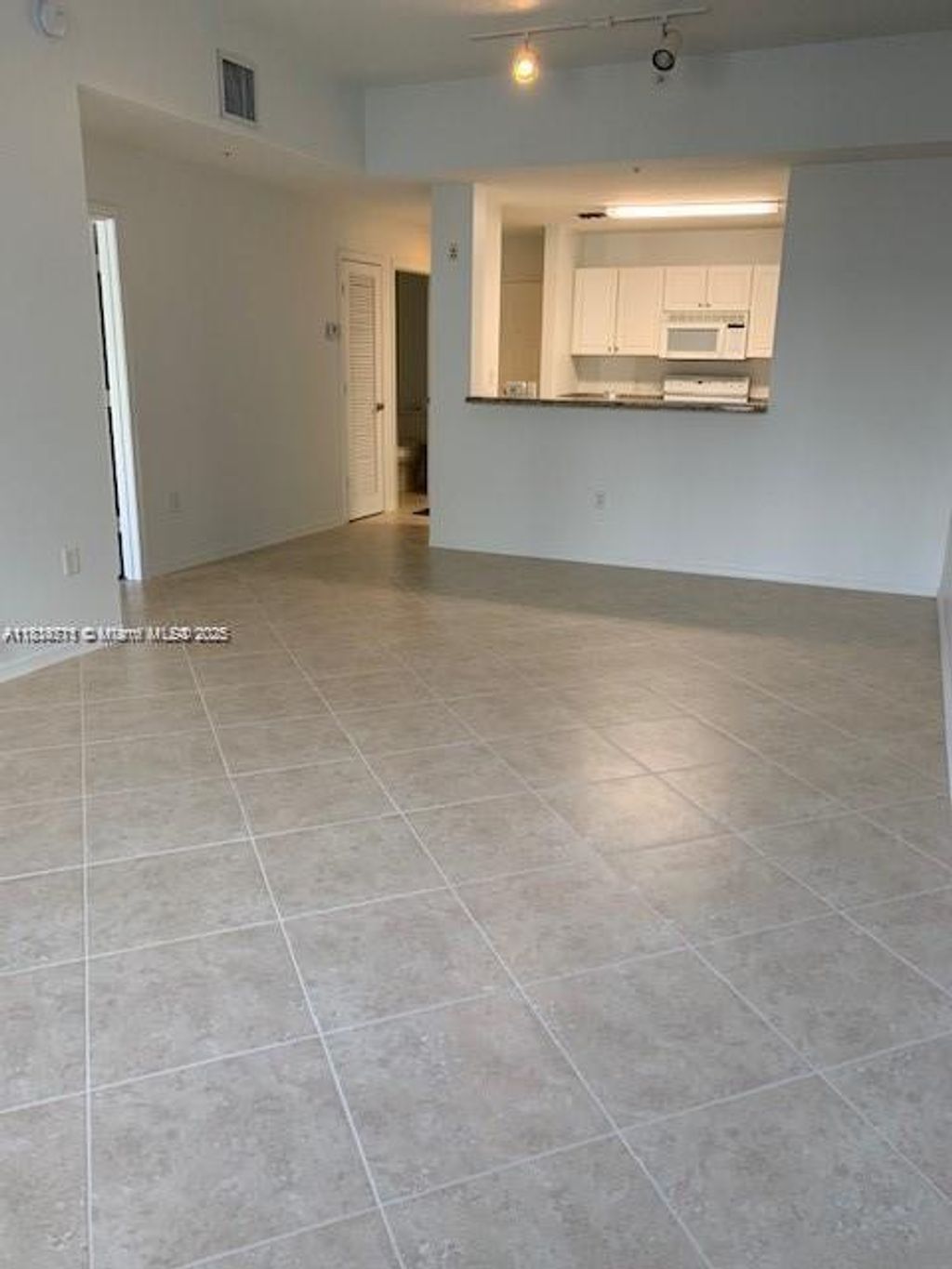 Photo of 1209 Main St #215, Jupiter, FL 33458 (MLS # A11834711)