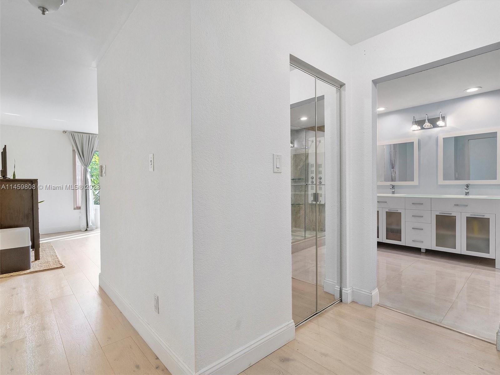 VICTORIA PARK CORR AMEN P - Residential