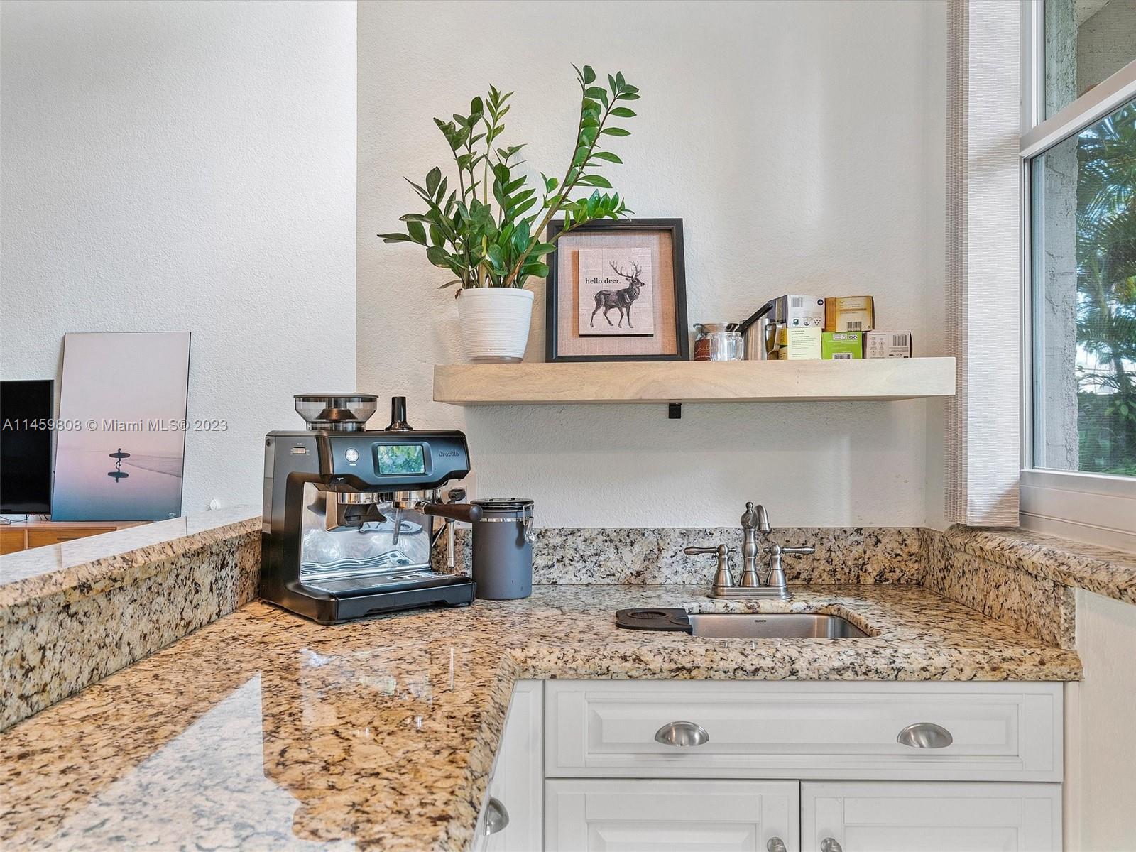 VICTORIA PARK CORR AMEN P - Residential