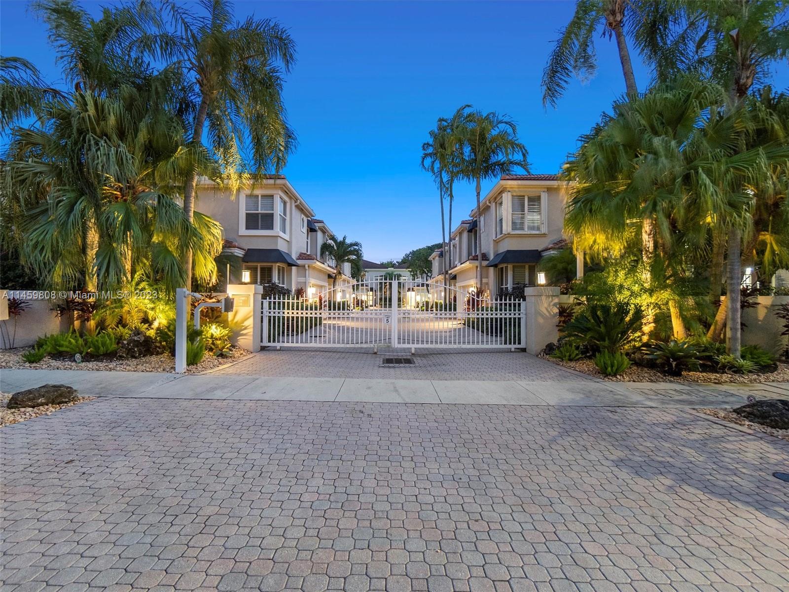 VICTORIA PARK CORR AMEN P - Residential