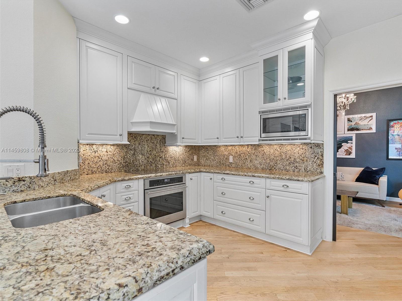 VICTORIA PARK CORR AMEN P - Residential