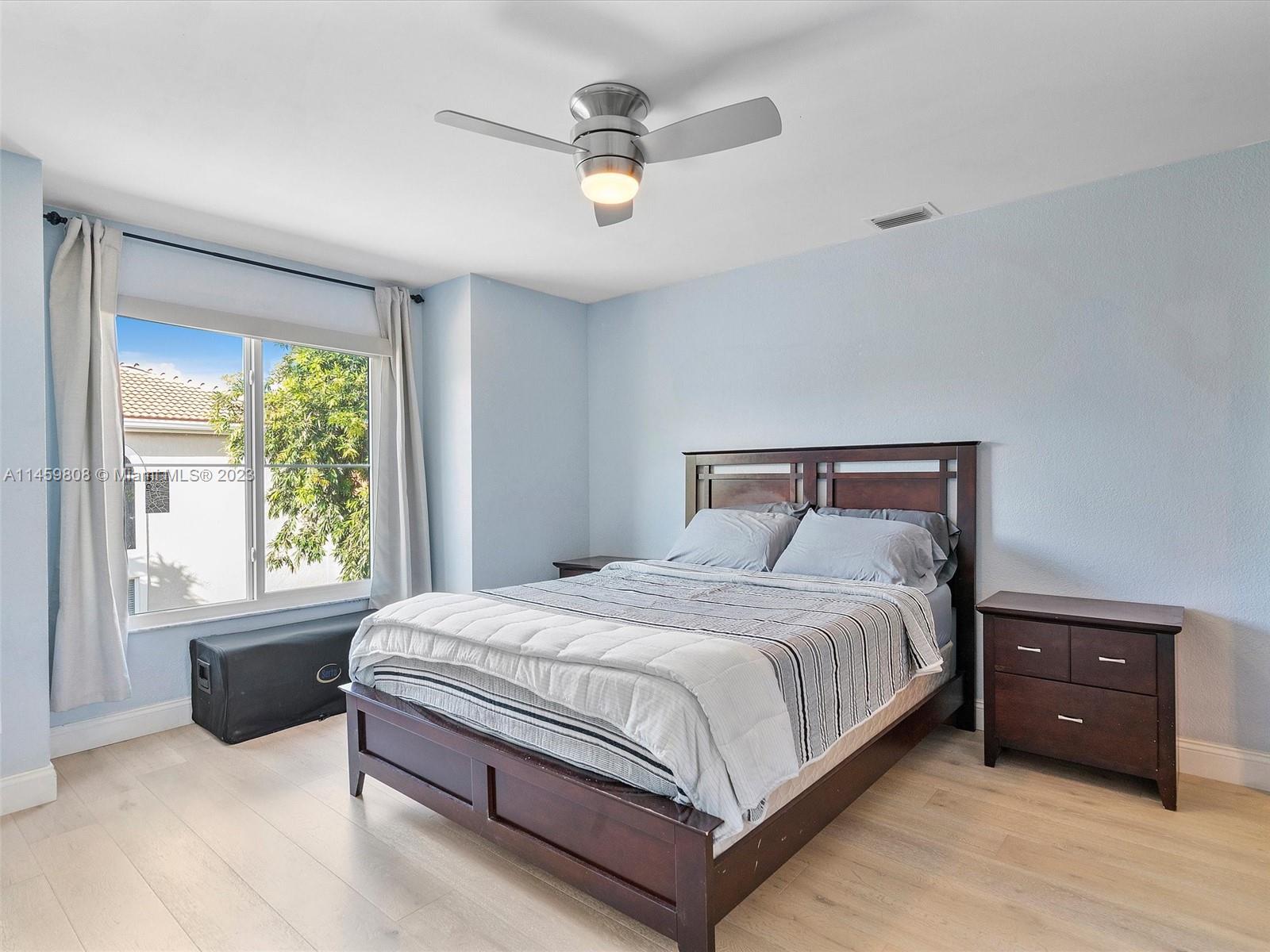 VICTORIA PARK CORR AMEN P - Residential