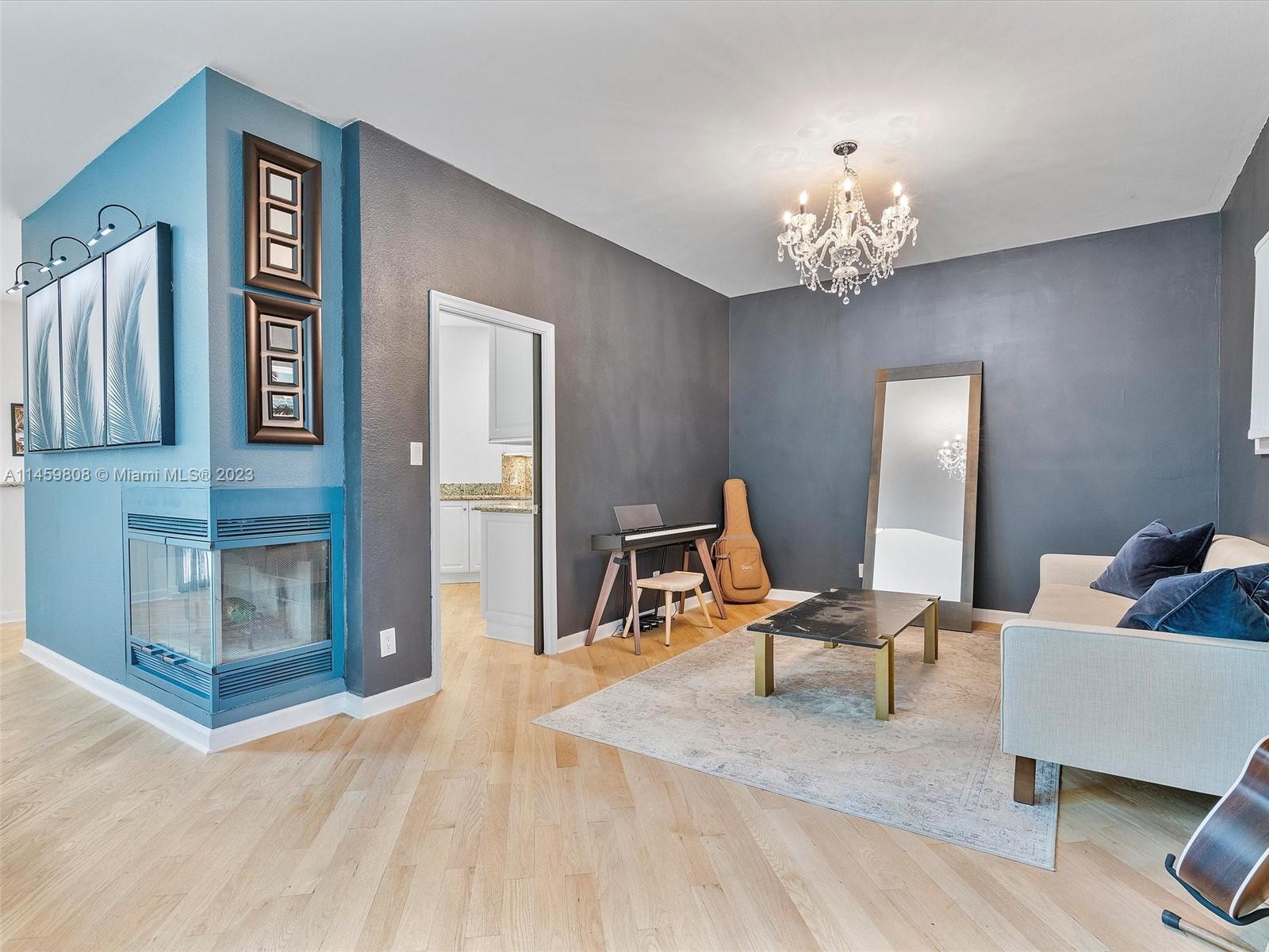 VICTORIA PARK CORR AMEN P - Residential