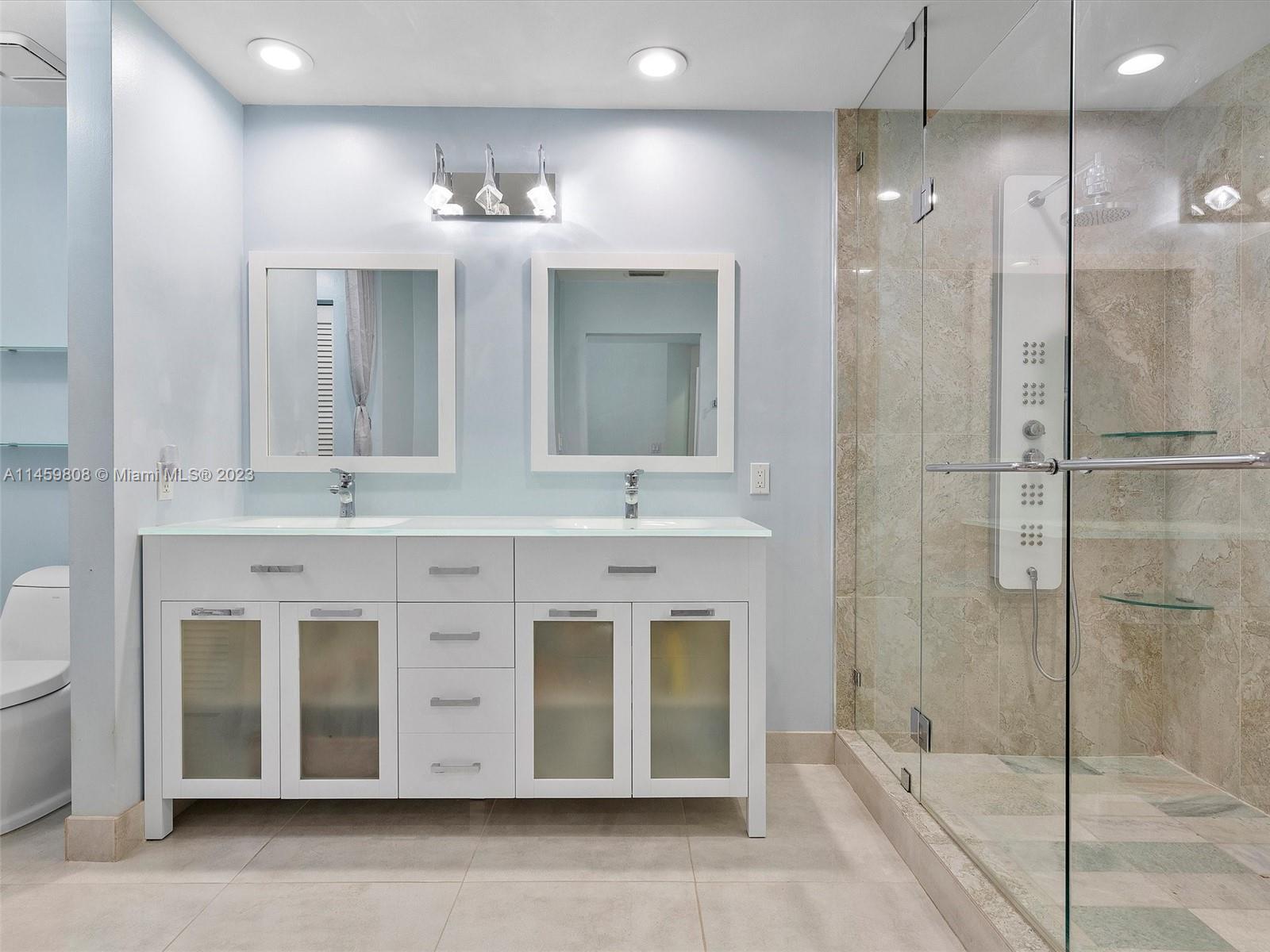 VICTORIA PARK CORR AMEN P - Residential