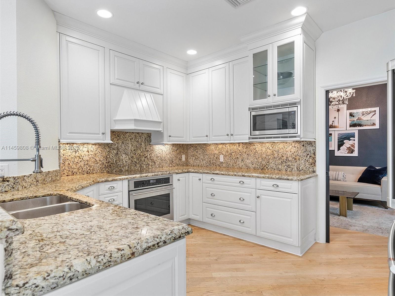 VICTORIA PARK CORR AMEN P - Residential