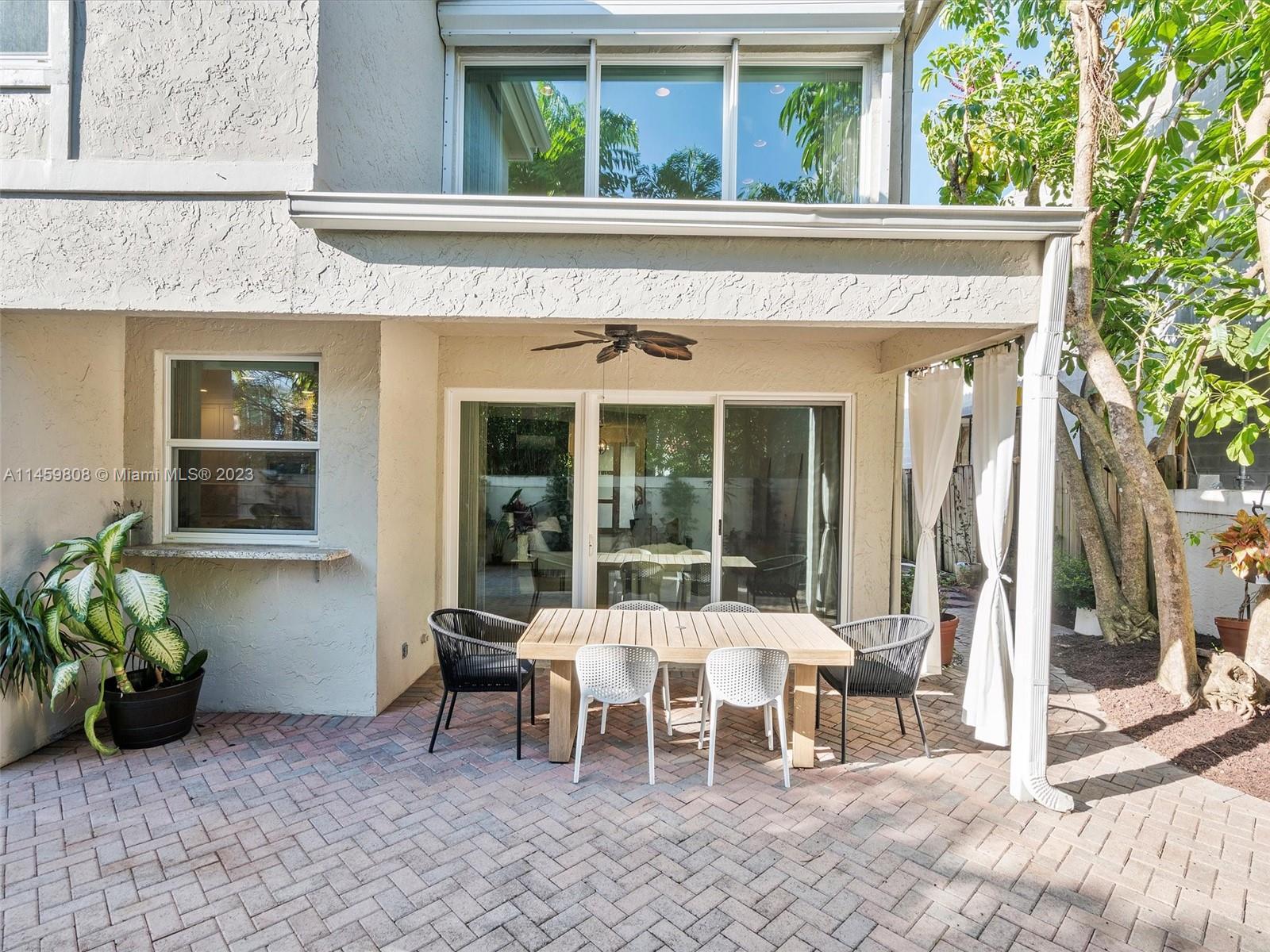 VICTORIA PARK CORR AMEN P - Residential