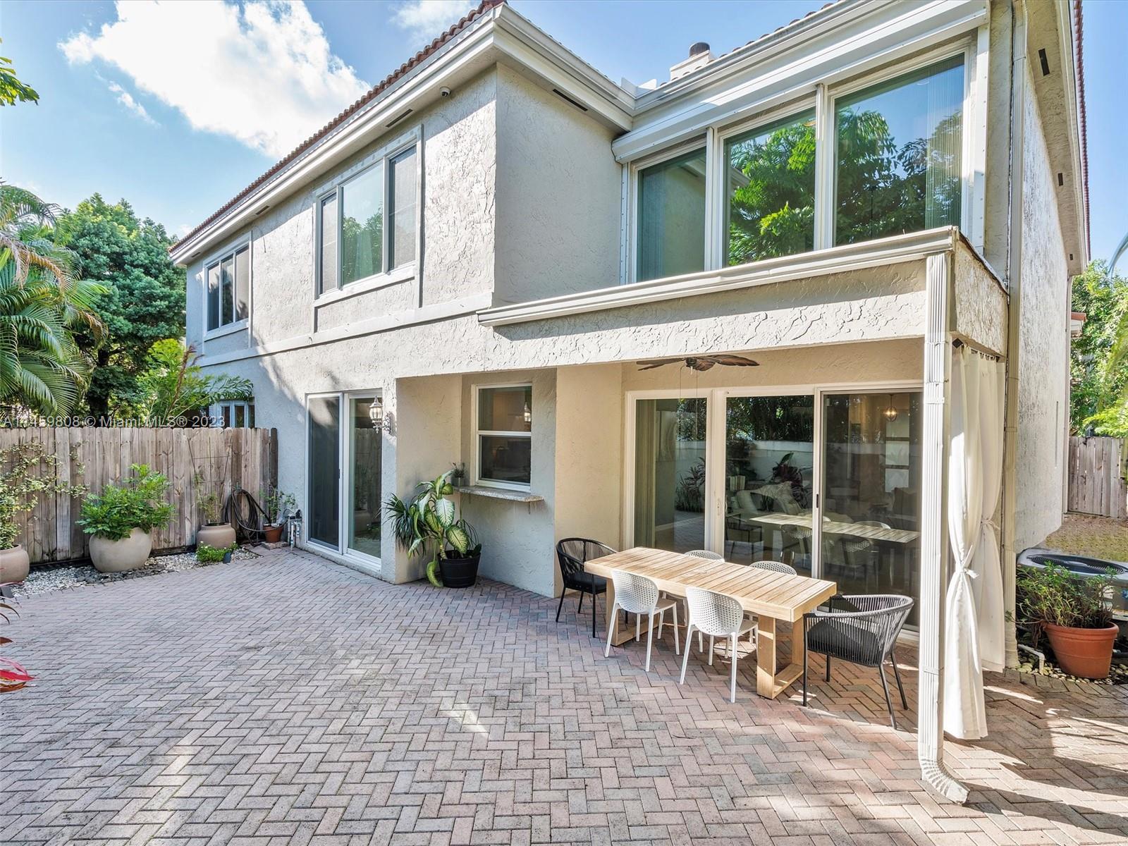 VICTORIA PARK CORR AMEN P - Residential