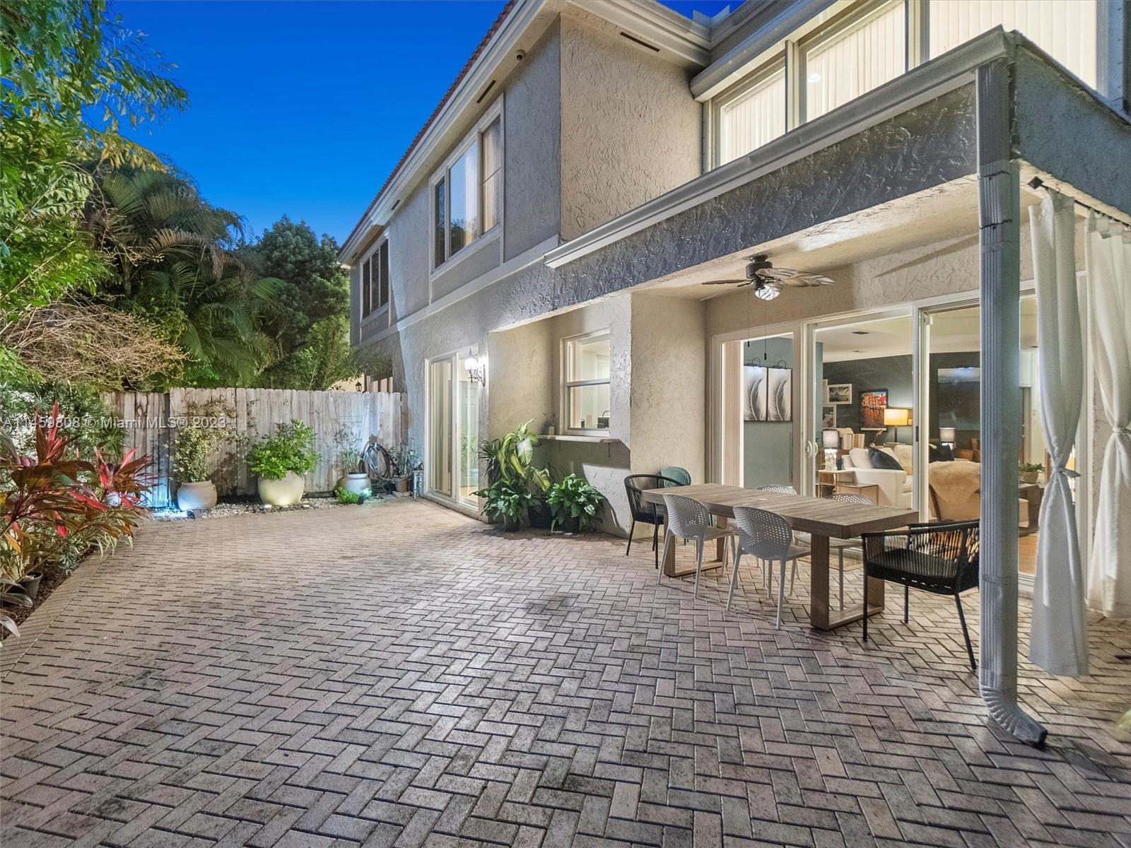 VICTORIA PARK CORR AMEN P - Residential