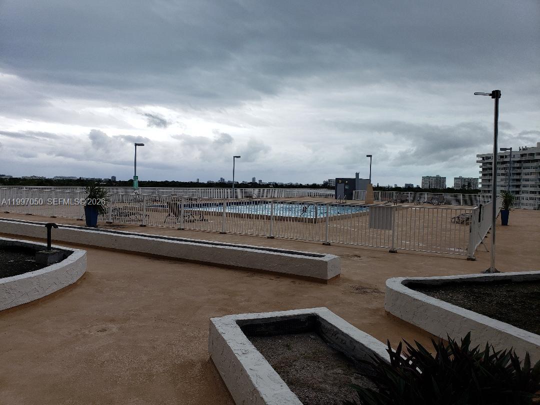 SAILBOAT CAY CONDO - Residential