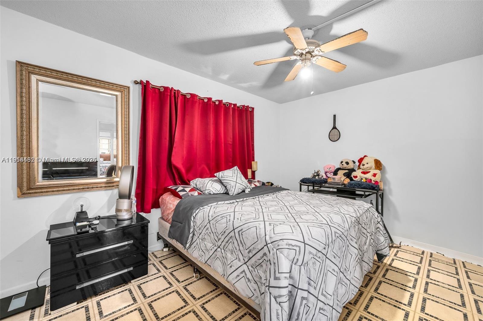 WESTLAND MANORS EAST COND - Residential