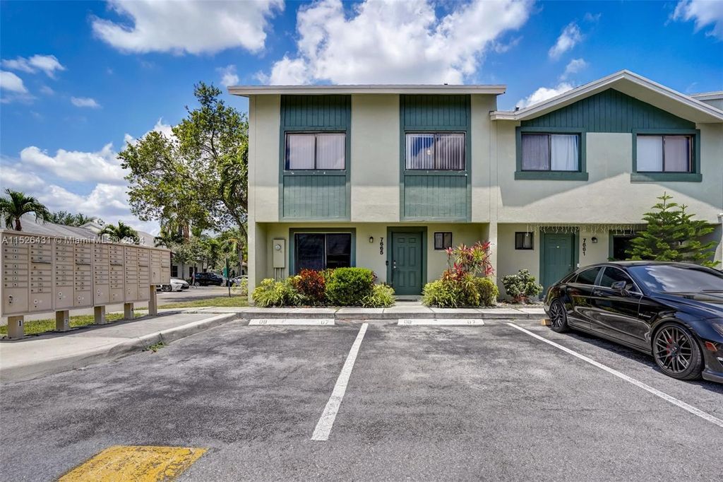 Photo of 7665 NW 38th Ct #7665, Sunrise, FL 33351 (MLS # A11526431)