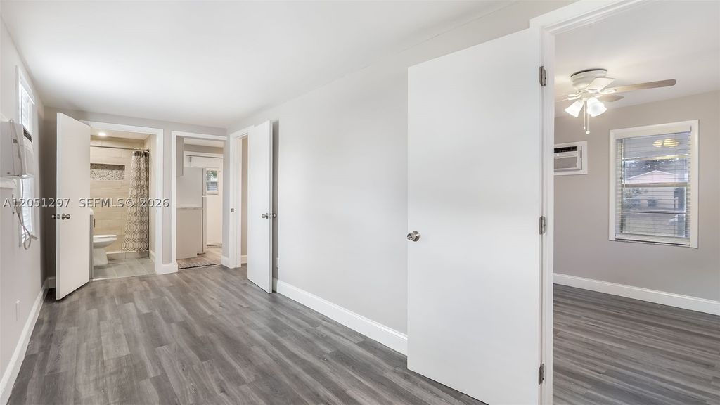Photo of 523 N 60th Way, Hollywood, FL 33024 (MLS # A12051297)