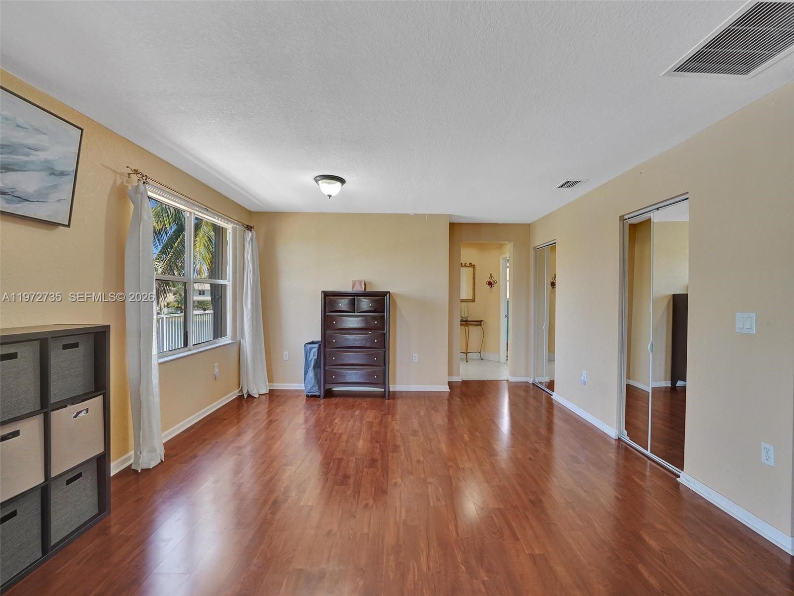 SILVER FALLS - Residential