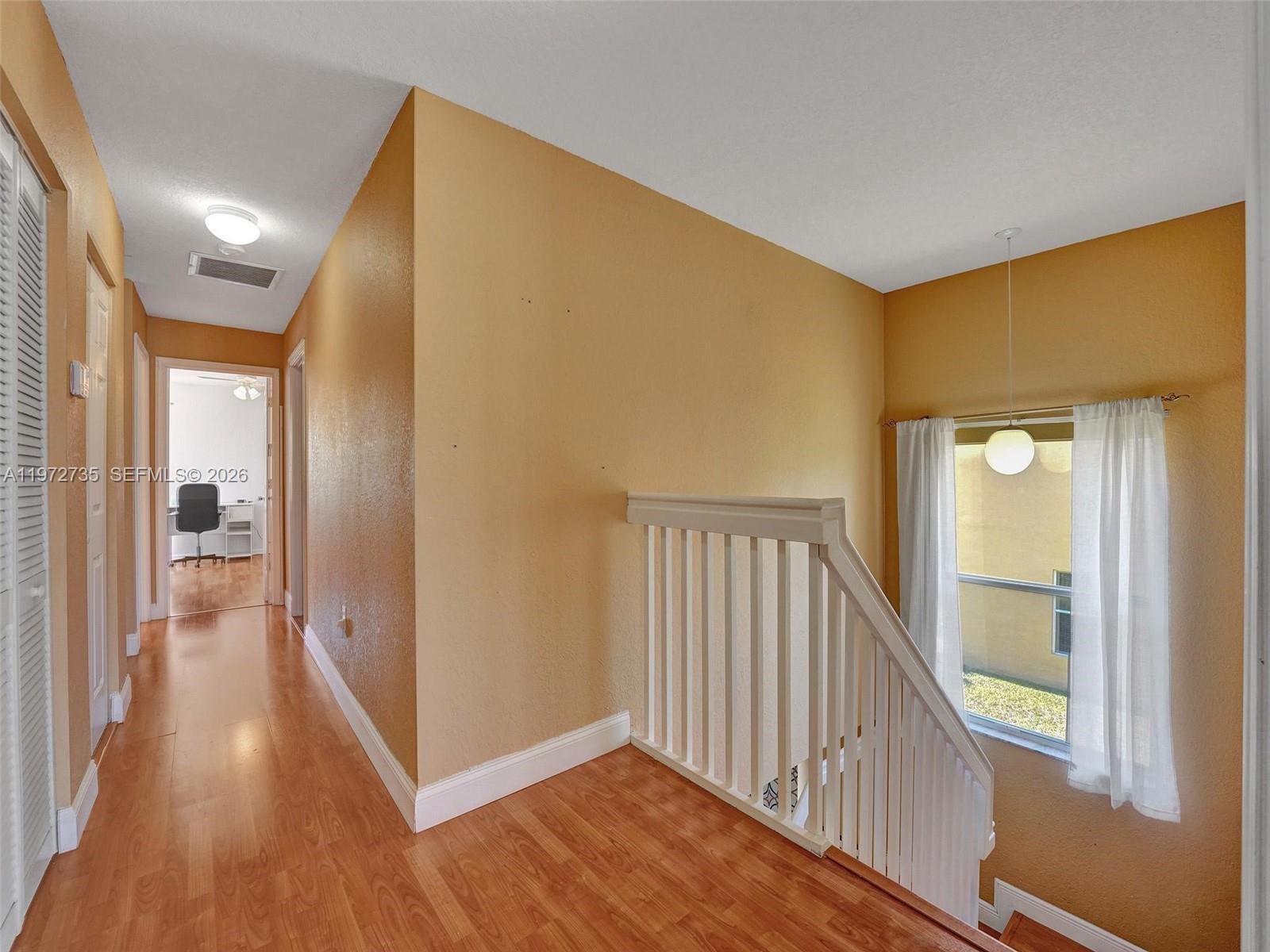 SILVER FALLS - Residential