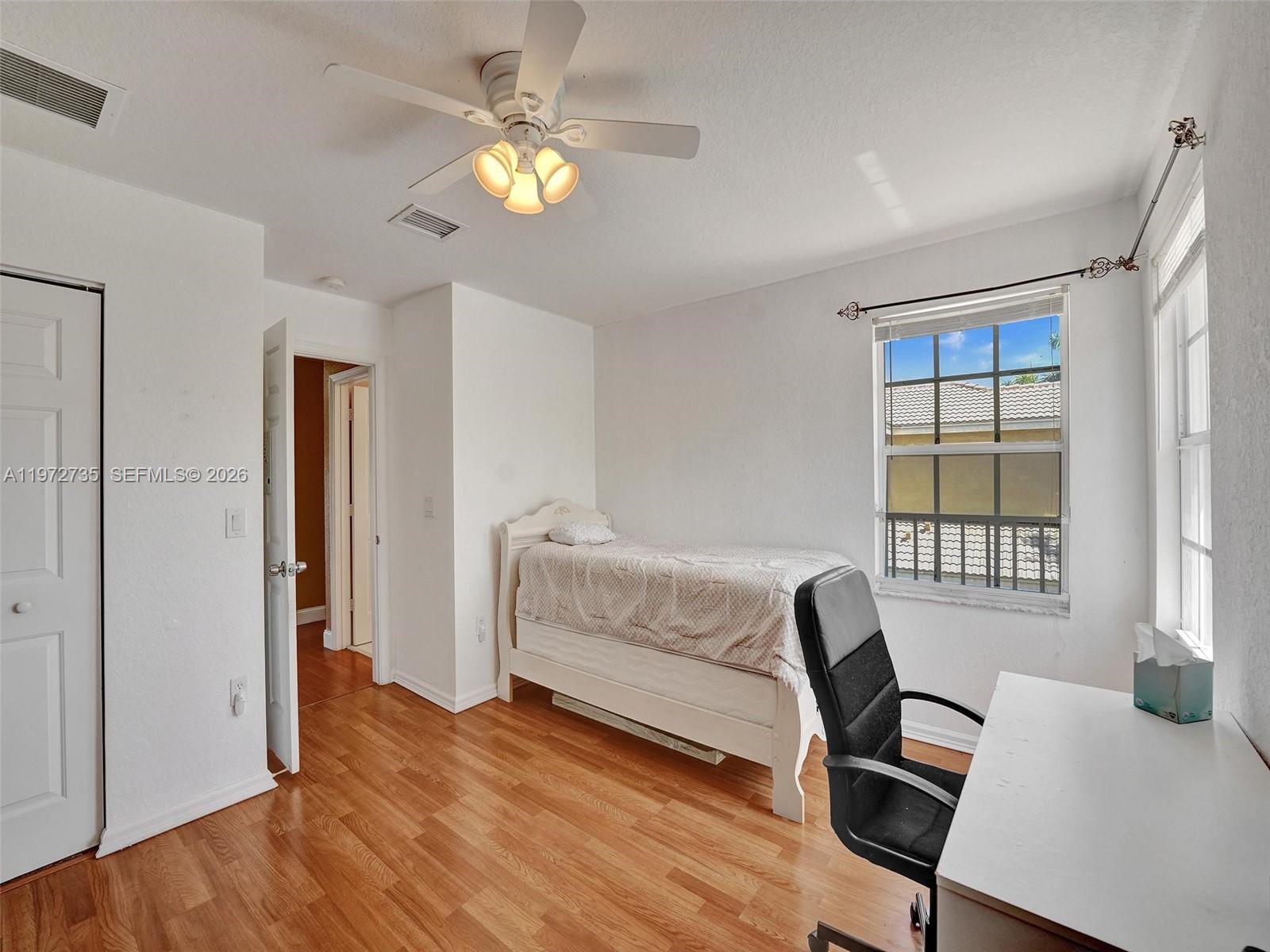 SILVER FALLS - Residential