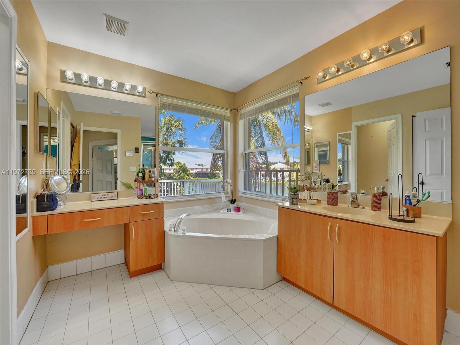 SILVER FALLS - Residential