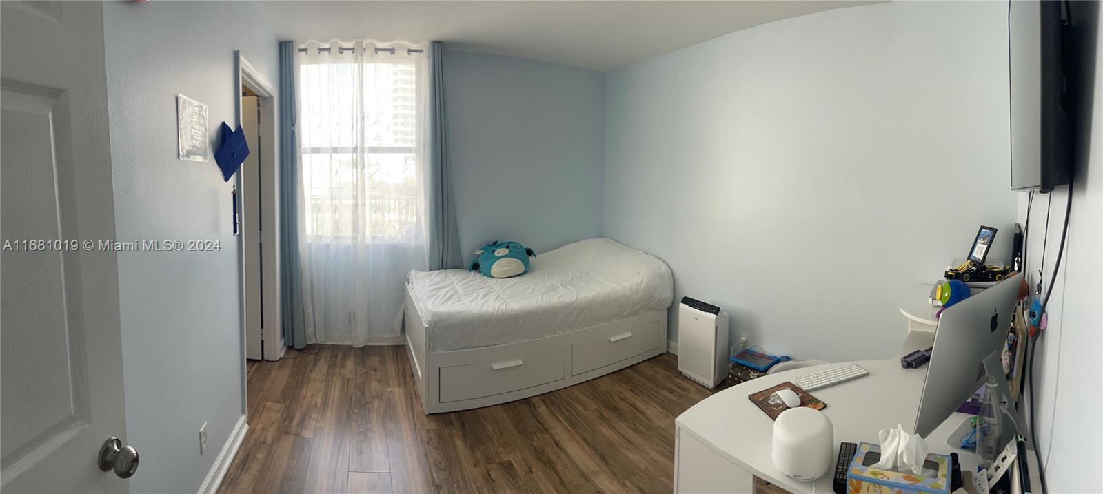 SOUTHVIEW AT AVENTURA CON - Residential