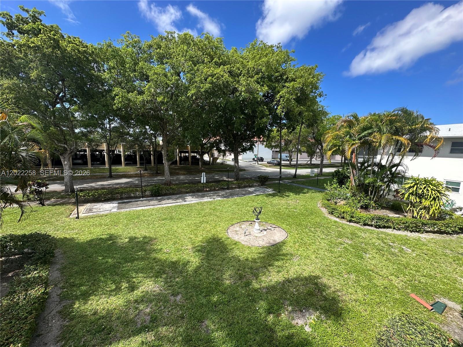 SUBURBANITE SQUARE I CO-O - Residential