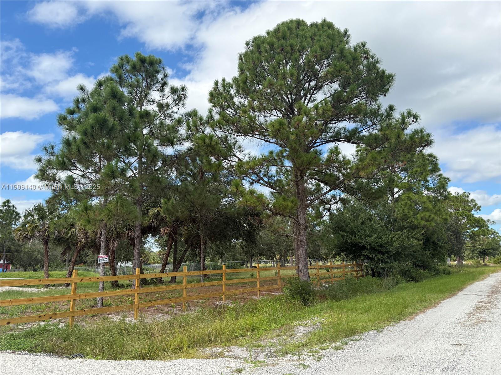 MONTURA RANCH ESTATES - Residential