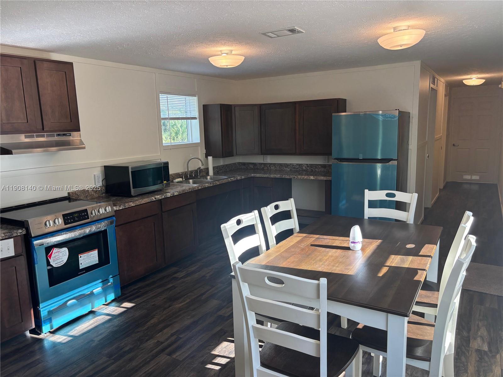 MONTURA RANCH ESTATES - Residential