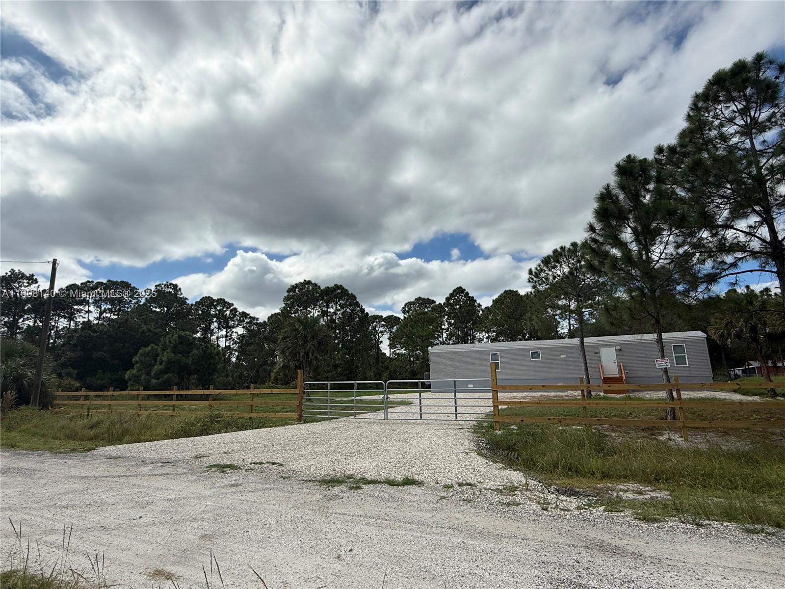 MONTURA RANCH ESTATES - Residential