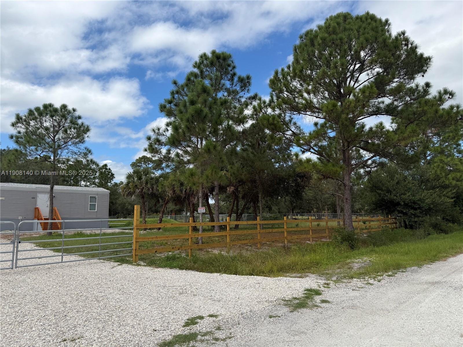 MONTURA RANCH ESTATES - Residential