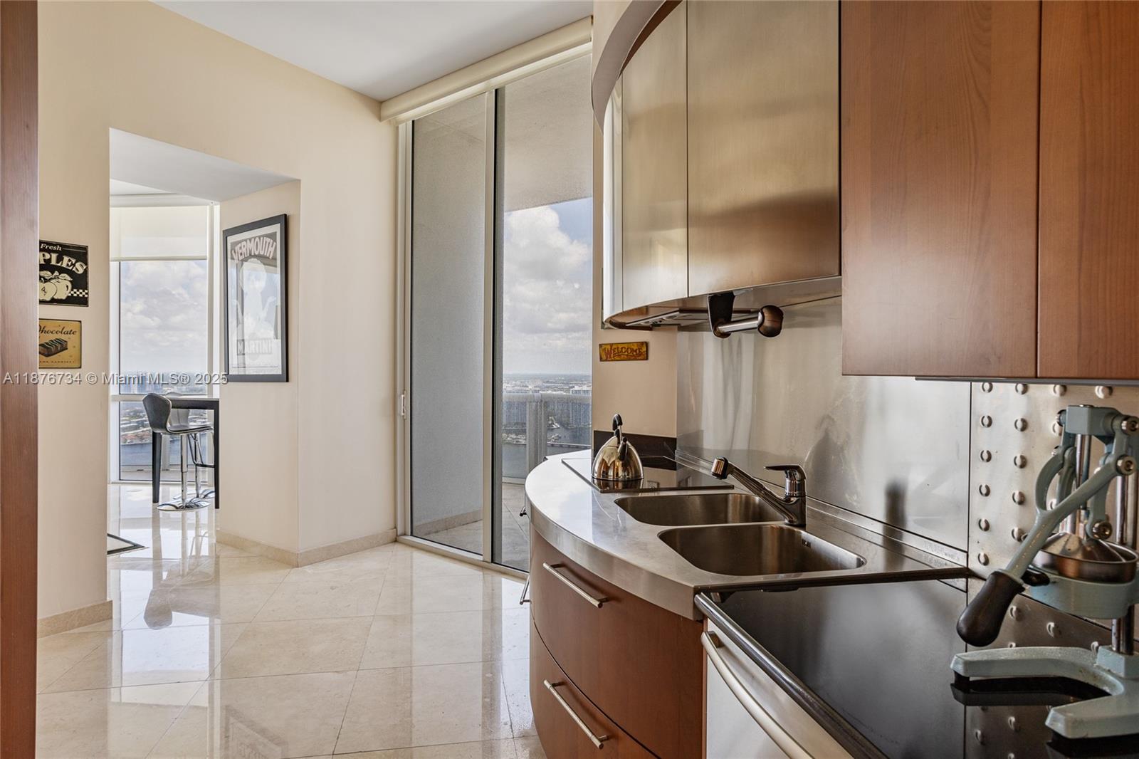 TRUMP PALACE CONDO - Residential