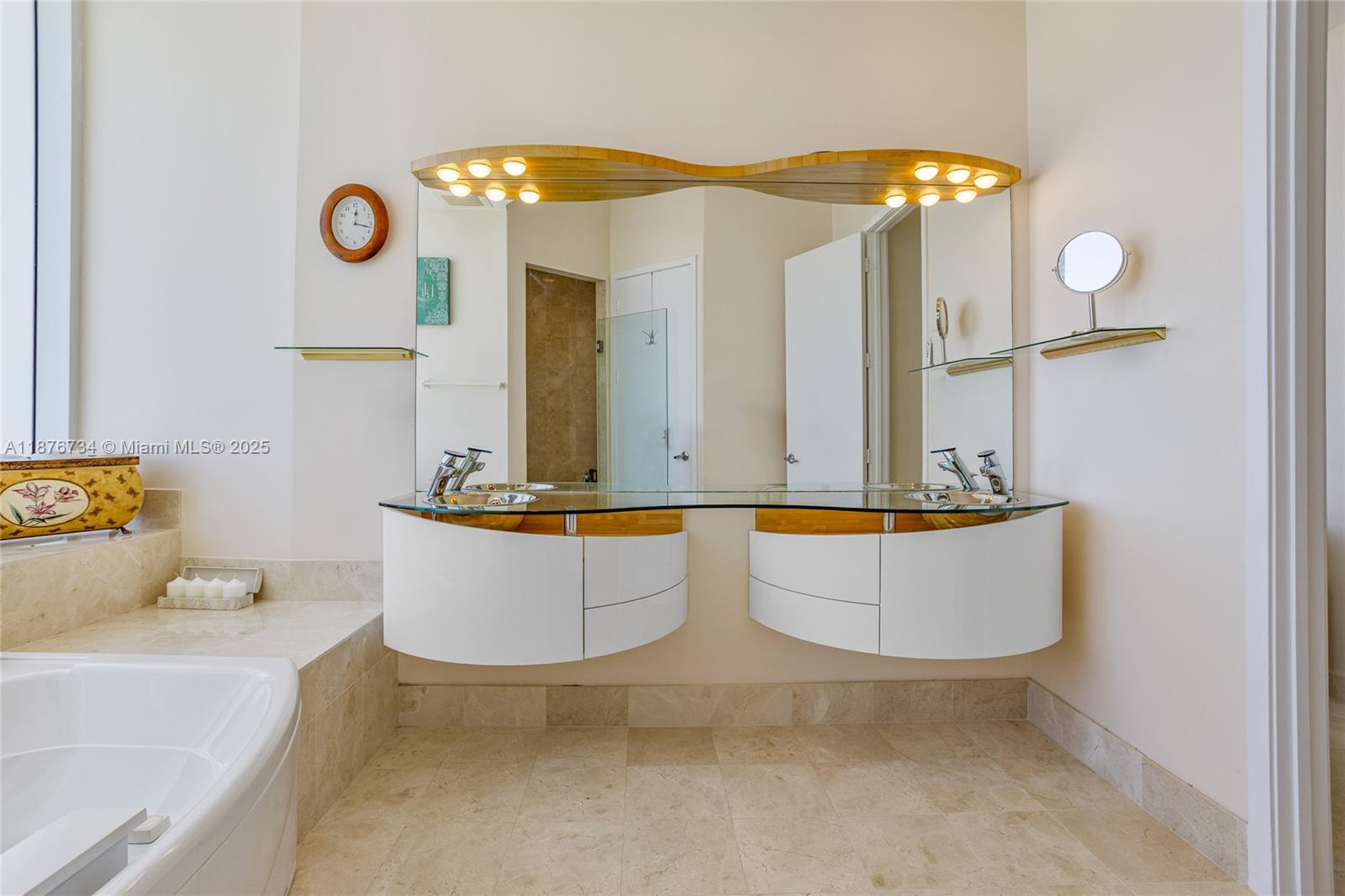 TRUMP PALACE CONDO - Residential