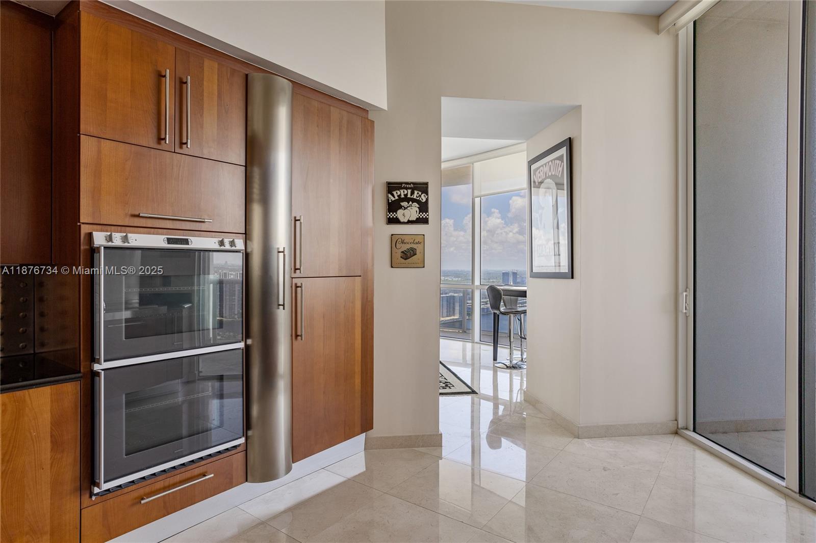 TRUMP PALACE CONDO - Residential