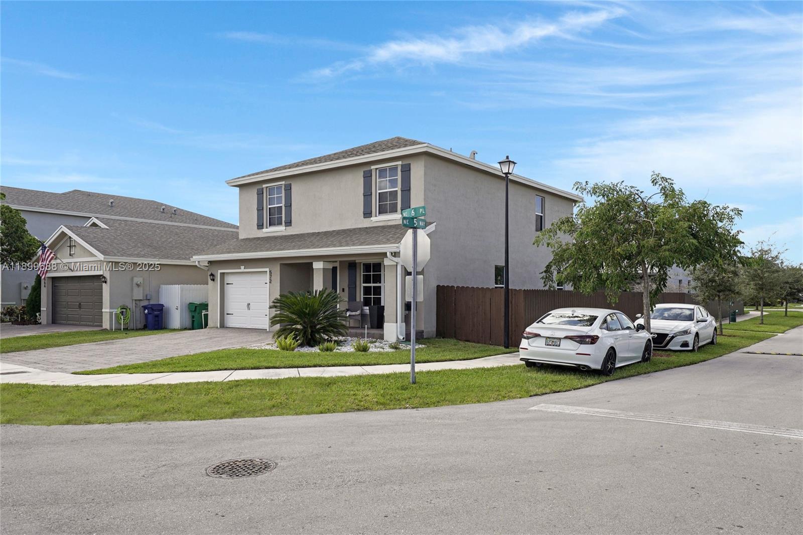 ROYAL HOMES WEST - Residential