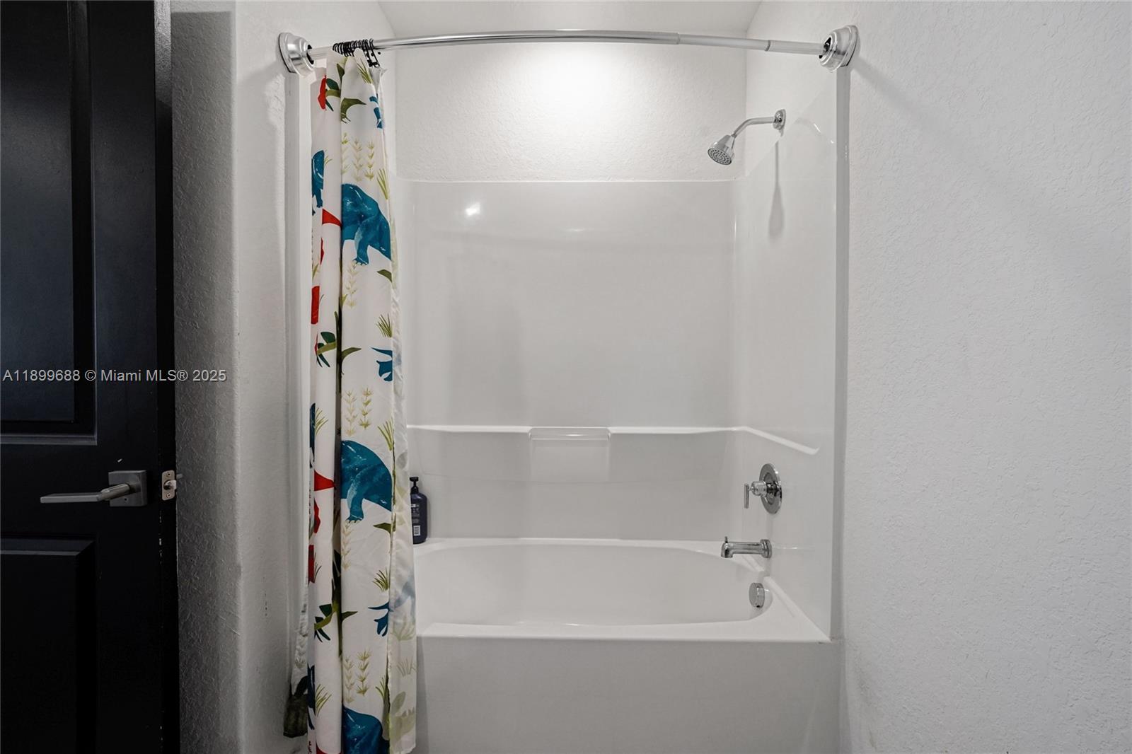 ROYAL HOMES WEST - Residential