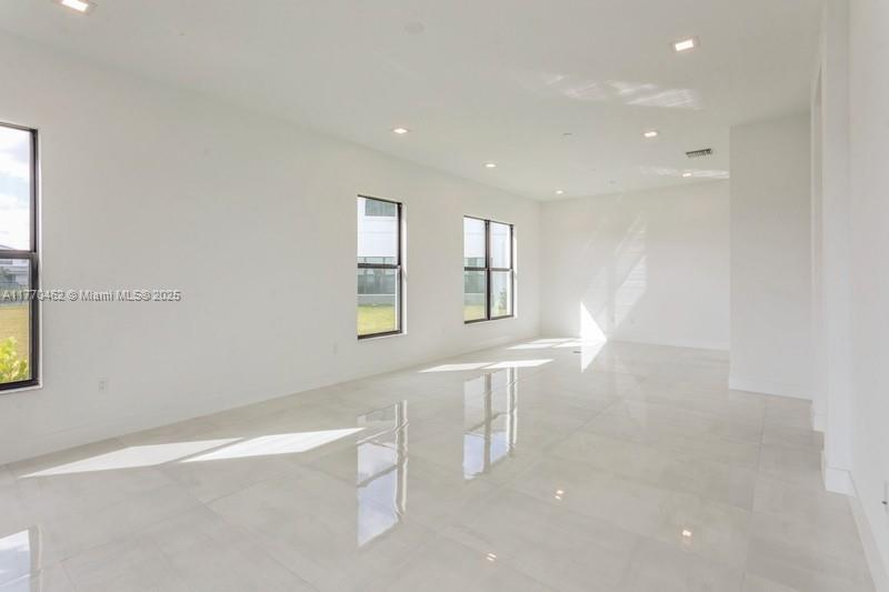 AVENIR POD - Residential