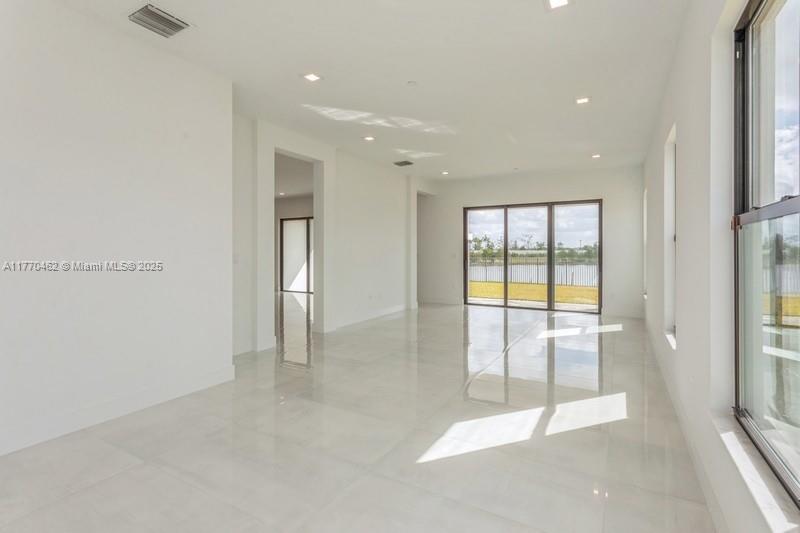 AVENIR POD - Residential