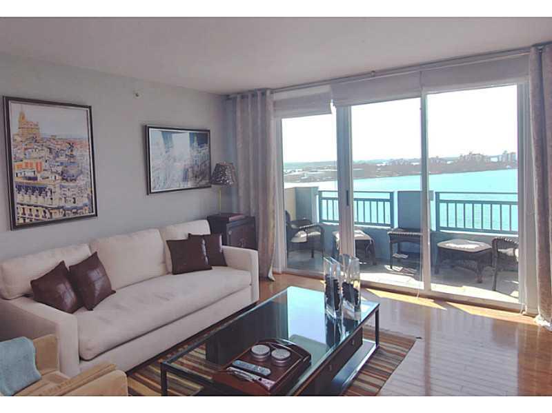 Charming 2/2 unit with wood floors in the living room in the Yacht Club at Portofino. Enjoy the sunset and the view of the bay from your balcony. Great rental ideally located in a condo with first class amenities : a convenient store, a pool, a spa, a gym center, a tennis court and a BBQ area. Available from May 1st, 2015. Call or text LA.