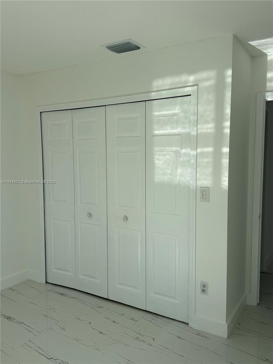 LAGO MAR SOUTH - Residential