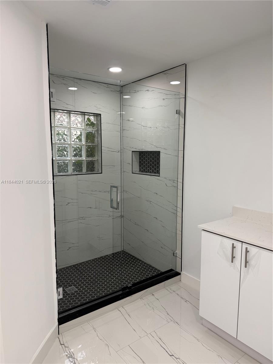 LAGO MAR SOUTH - Residential