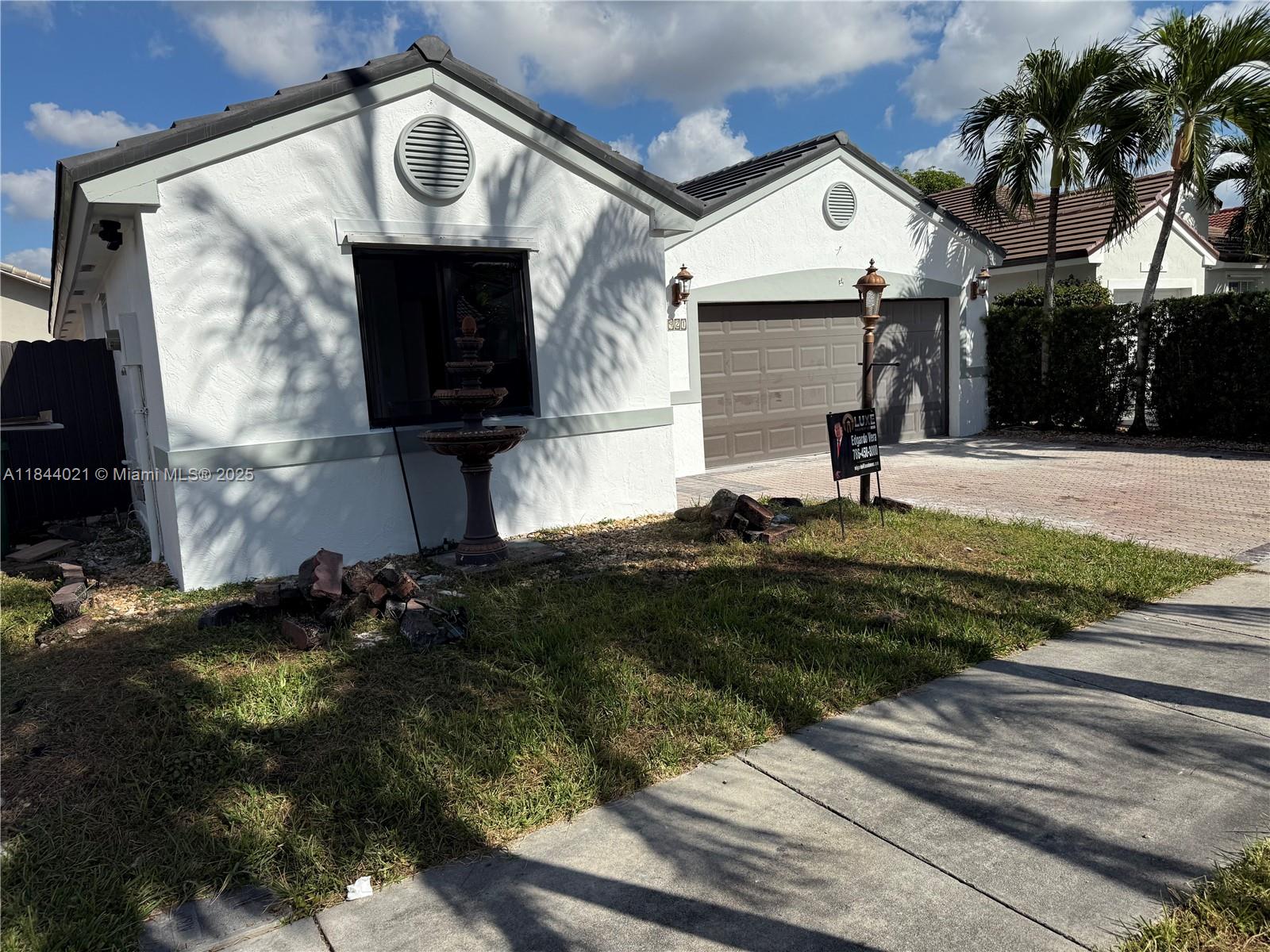 LAGO MAR SOUTH - Residential