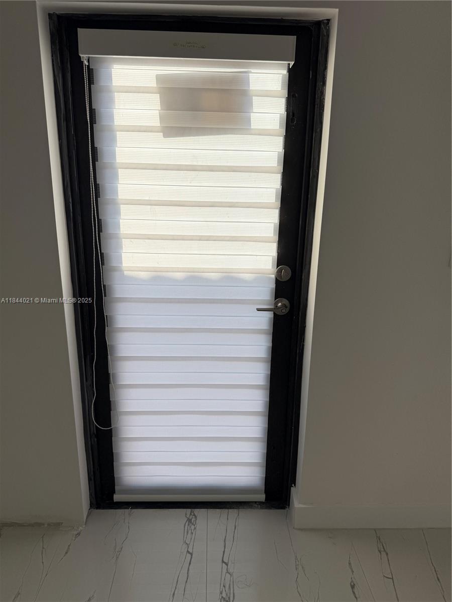 LAGO MAR SOUTH - Residential