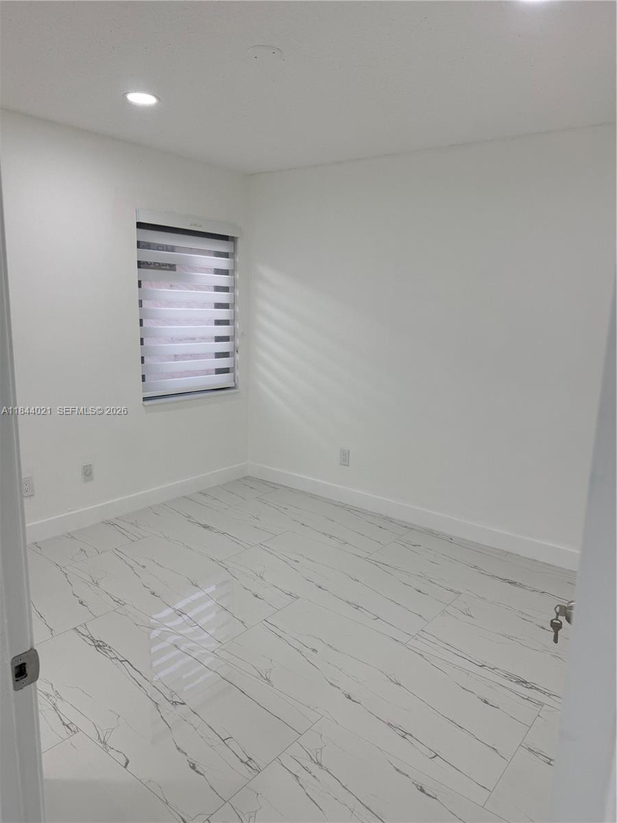 LAGO MAR SOUTH - Residential