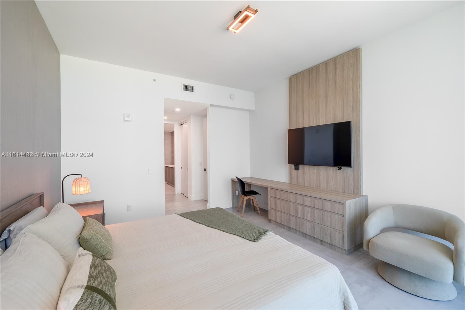 AURORA - Residential Lease