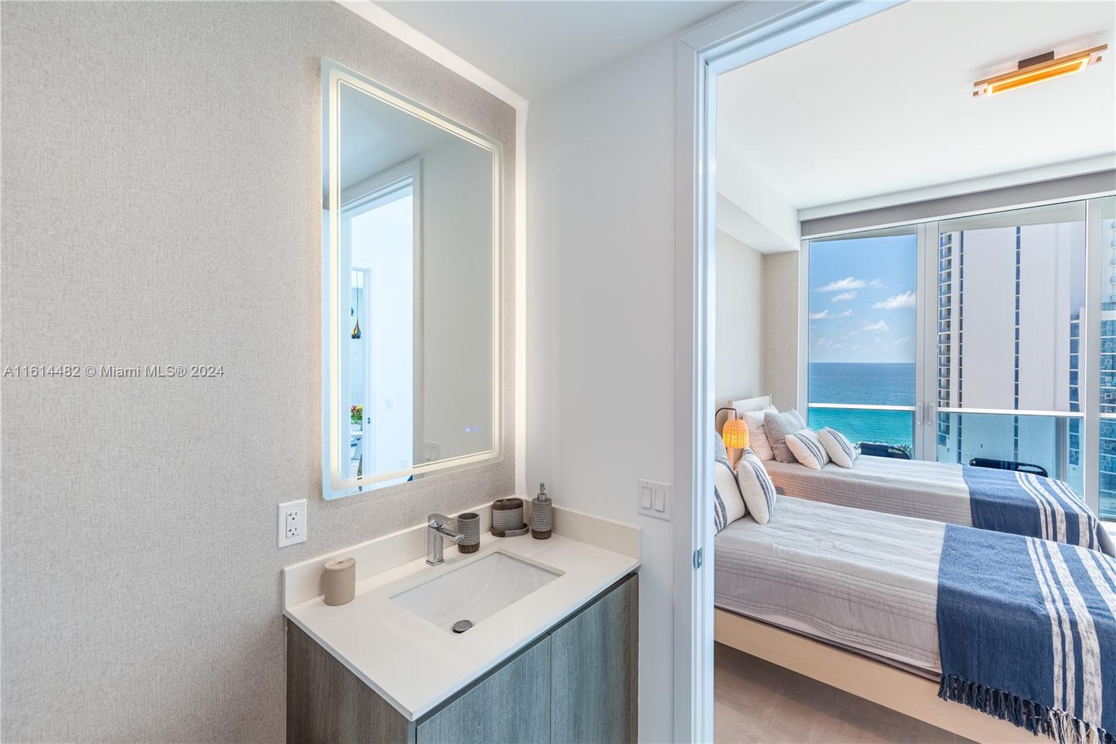 AURORA - Residential Lease