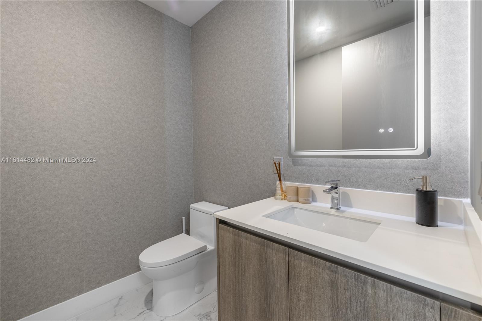 AURORA - Residential Lease