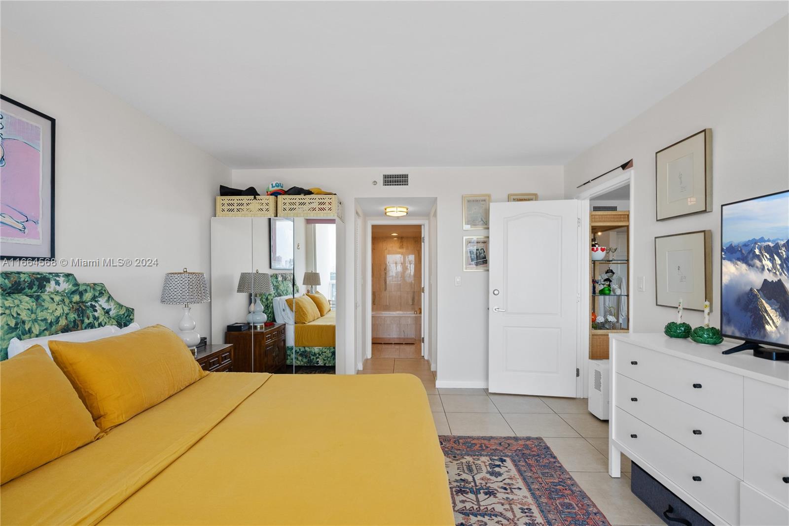 SUNSET HARBOUR SOUTH COND - Residential Lease