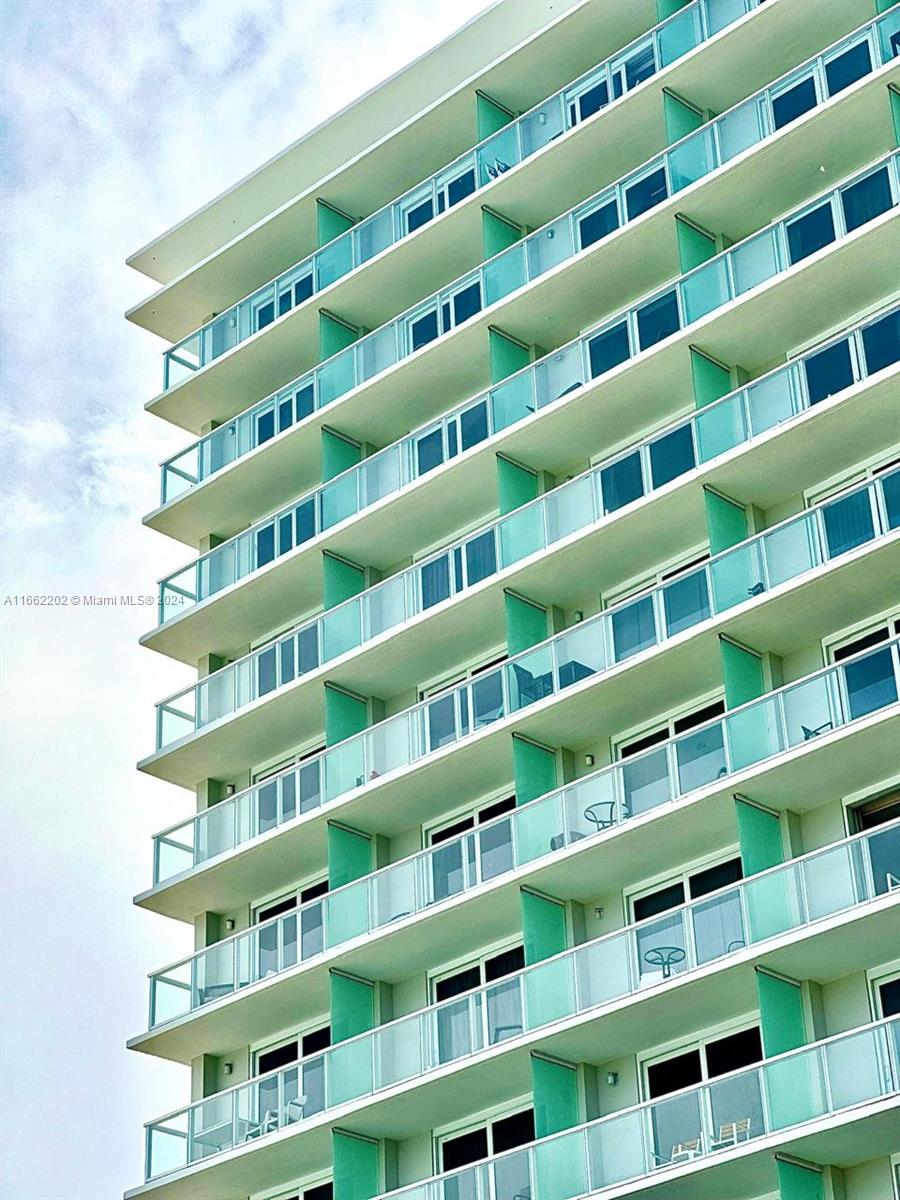 Location! Location! Location! Excellent beachfront location, just seconds from Golden Isles Beach, restaurants, and entertainment. This fully furnished studio comes with double beds, a dining area, and a kitchen. Enjoy stunning ocean views and Collins Ave. The unit is equipped with a kitchen and hurricane-proof windows. The hotel's rental program makes it easy for hassle-free rentals, and buyers can also list it on Airbnb. This unit is NOT part of the hotel program, making it a prime investment opportunity.Don't miss out on this amazing deal!